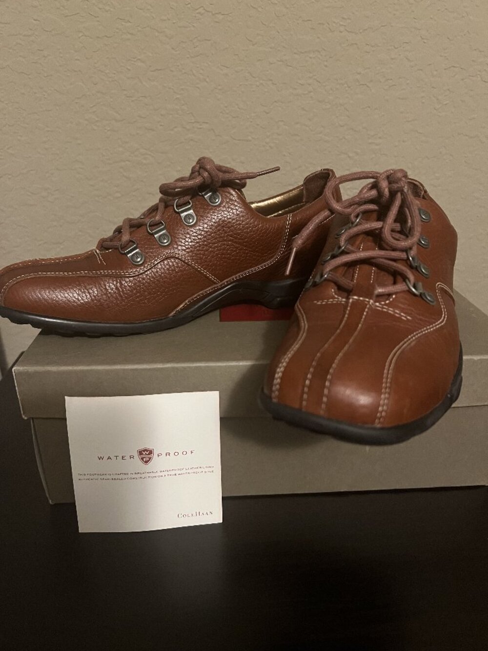 COLE HAAN Meribel Oxfords 9.5B (waterproof, leather, like new, box) - Picture 2 of 6